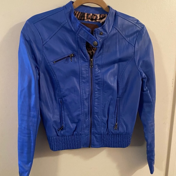 Women jacket, pant, skirts, suits sizes 2, 4 or 4P. $30-$40 or best offer. - Picture 6 of 16